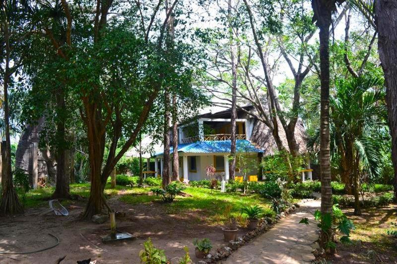 Dianistar Villas Diani Beach Buitenkant foto